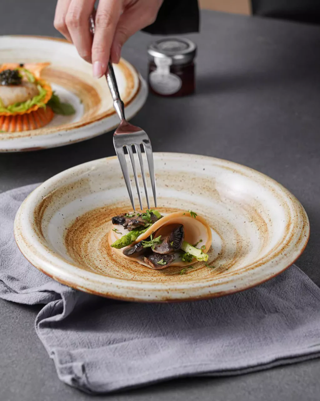ALANIZ JIN Series Wood-Fired Gloss Rimmed Vintage Plate - Image 3