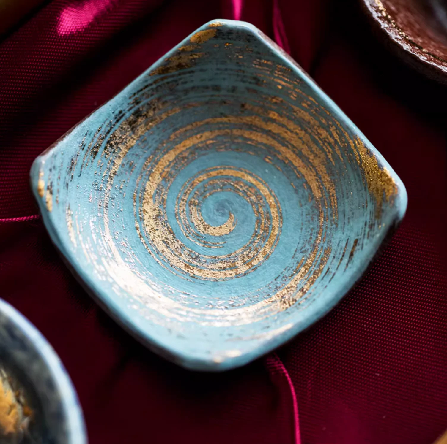 Arita Ware Gold and Silver Decorative Dessert Plate Gift Set - Image 13