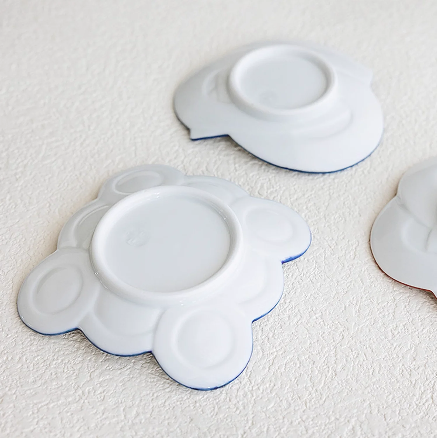 Arita Ware Hand-Painted Auspicious Knot Plate Gift Set - Image 7