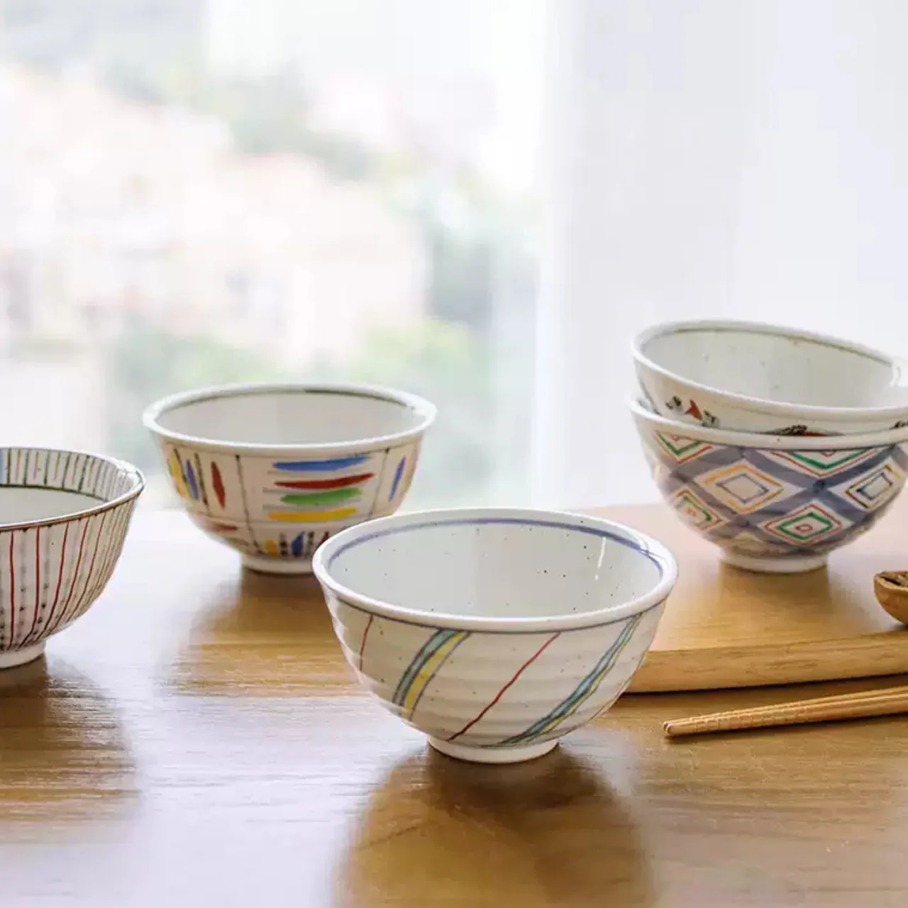 Arita Ware Hand-Painted Floral Rice Bowl – Housewarming Gift - Image 12