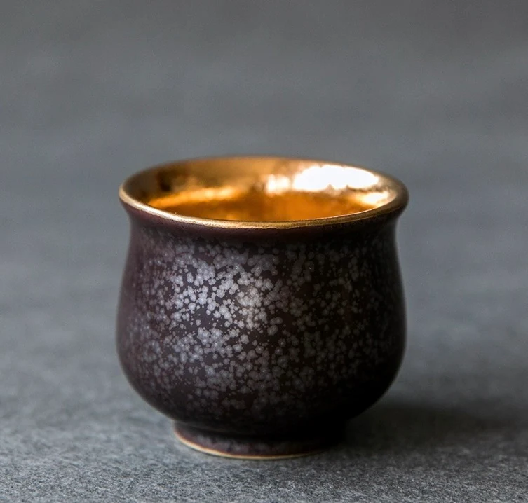 Arita-Yaki Handcrafted Vintage Gold and Silver Glaze Sake Cup Set - Image 9