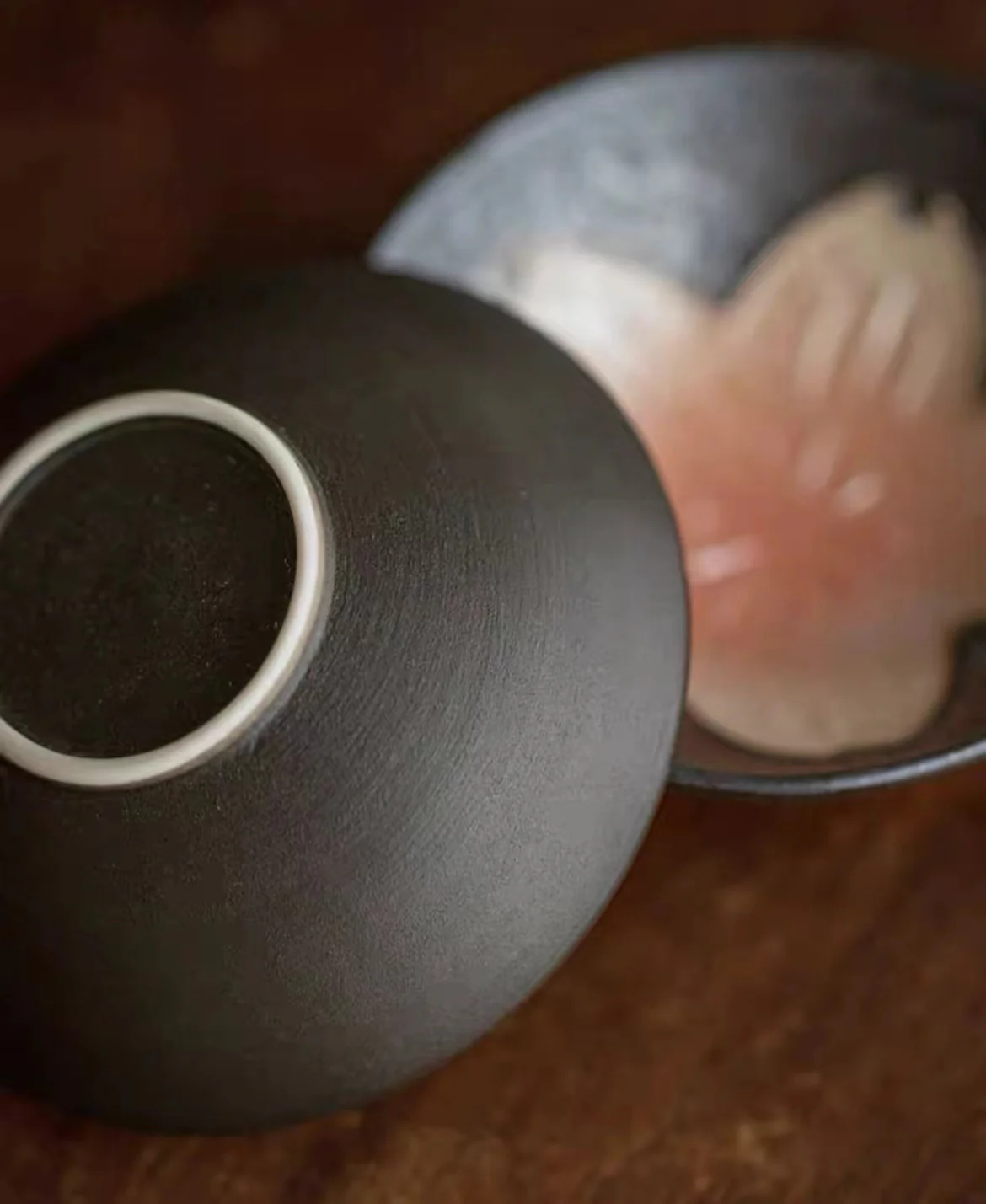 Arita-Yaki Kiln-Transformed Sakura Teapot Set - Image 3