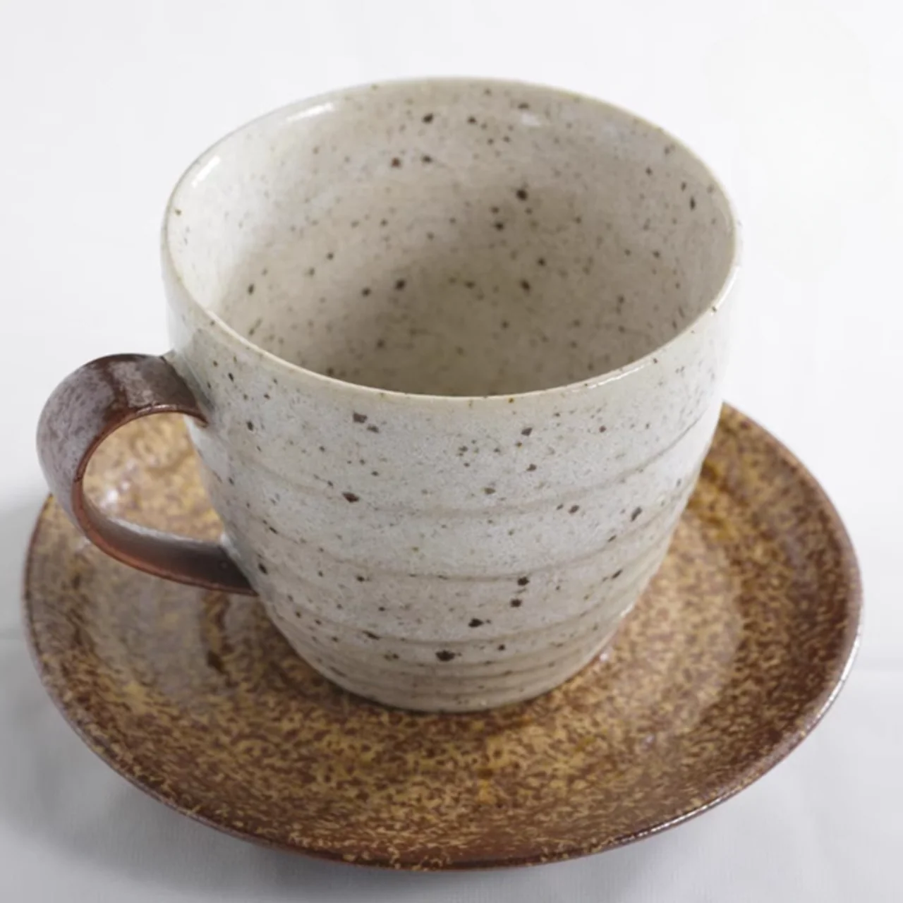 Hakuichi Handcrafted Vintage Ceramic Gold Leaf Autumn Reflection Mug Set - Image 7