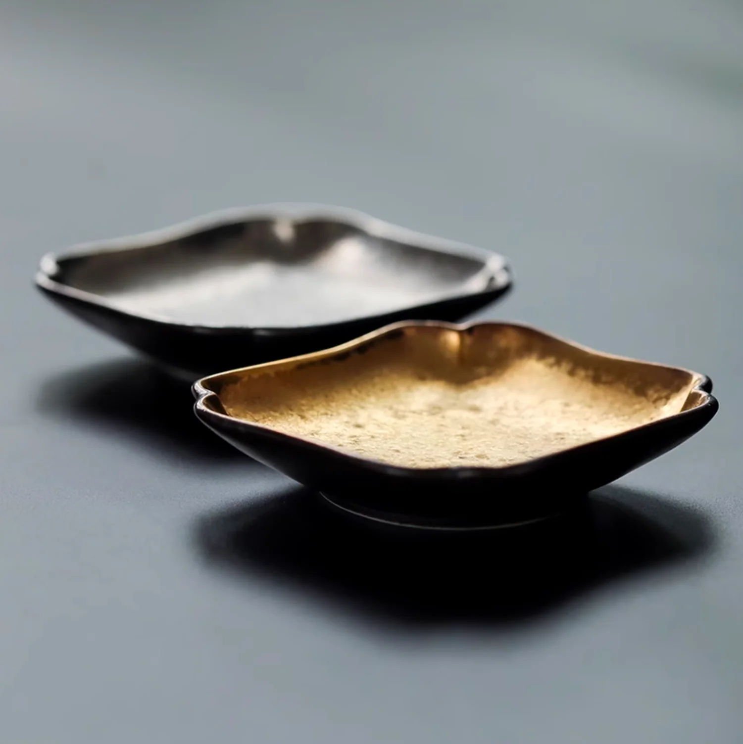 Hasami Ware Toyotsu Handcrafted Gold and Silver Decorated Dessert Plate Gift Set - Image 12