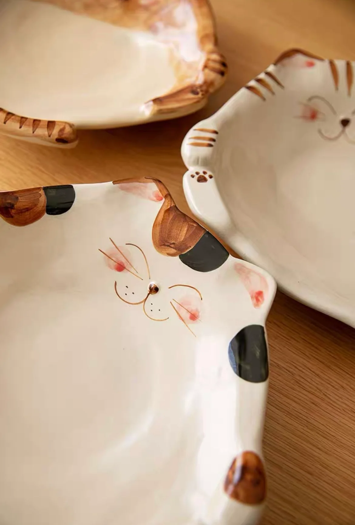 Hasami-Yaki Kikuyoshi Kiln Hand-Painted Lucky Cat Rustic Ceramic Plate - Image 19