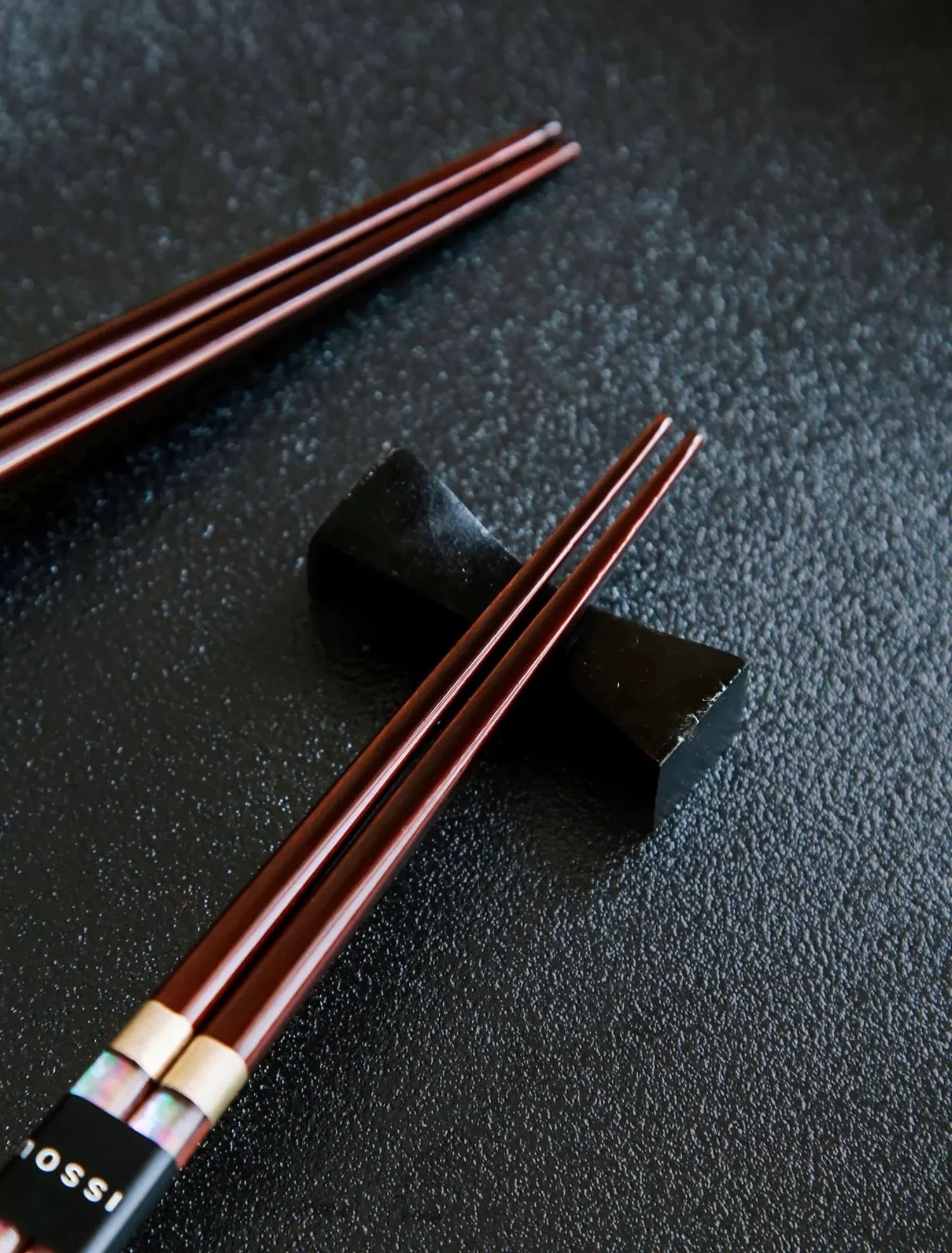ISSOU Handcrafted Shining Pearl Chopstick Wedding Gift Set - Image 4