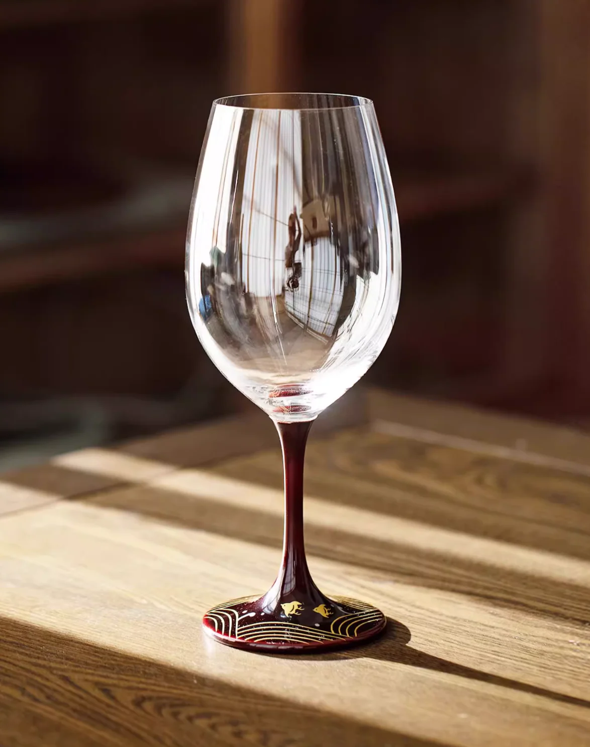 Kasane Handcrafted Lacquer Crystal Wine Glass - Image 8
