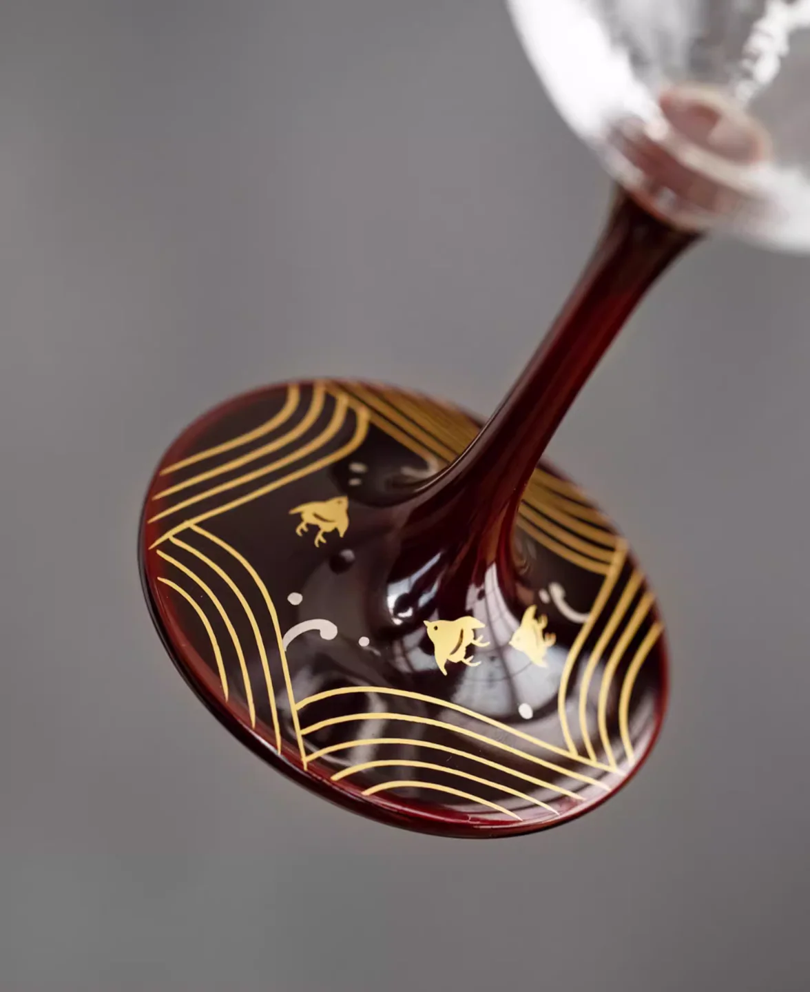 Kasane Handcrafted Lacquer Crystal Wine Glass - Image 9