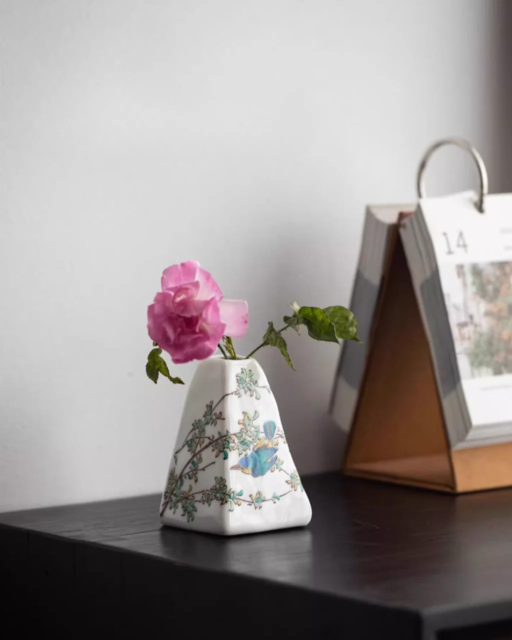 Kutani Ware Birds & Flowers Harmony Vase - Image 3
