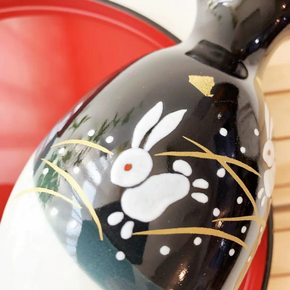 Kutani Ware Hand-Painted Running Rabbit Sake Set - Image 3