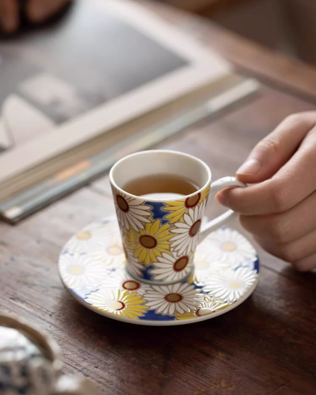 Kutani Ware Imperial Floral Coffee Cup - Image 10