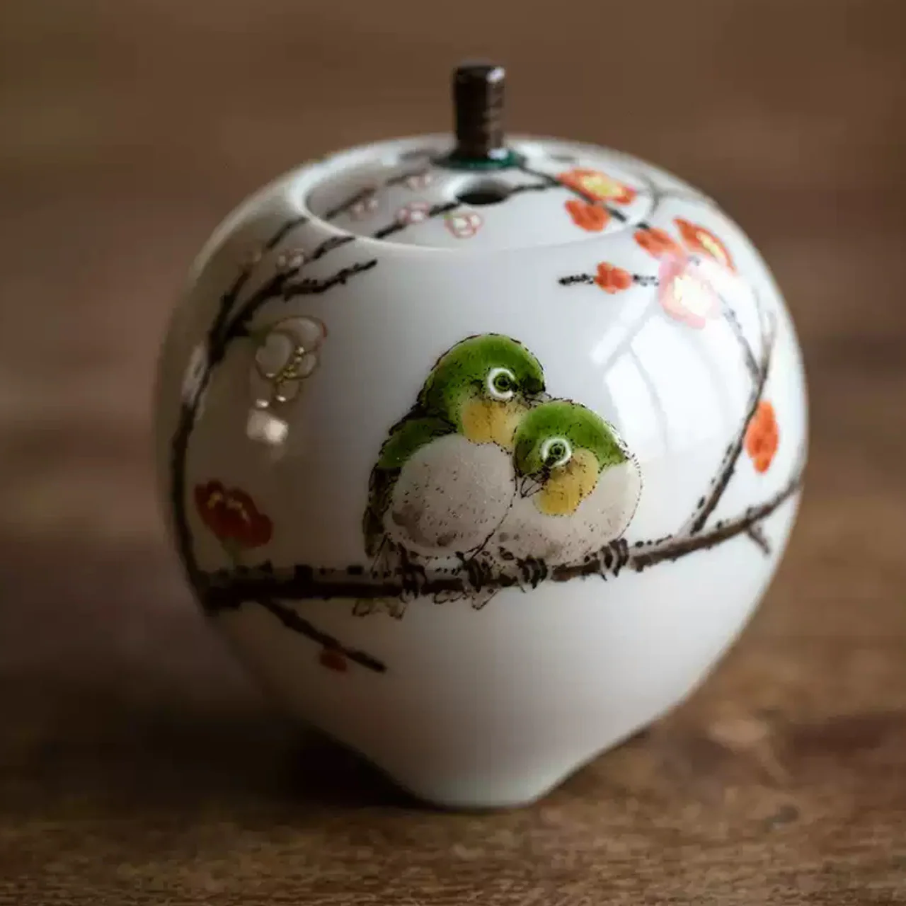 Kutani Ware Red Plum & Twin Sparrows Incense Burner – Hand-Painted by Nakamura Toshihito - Image 4