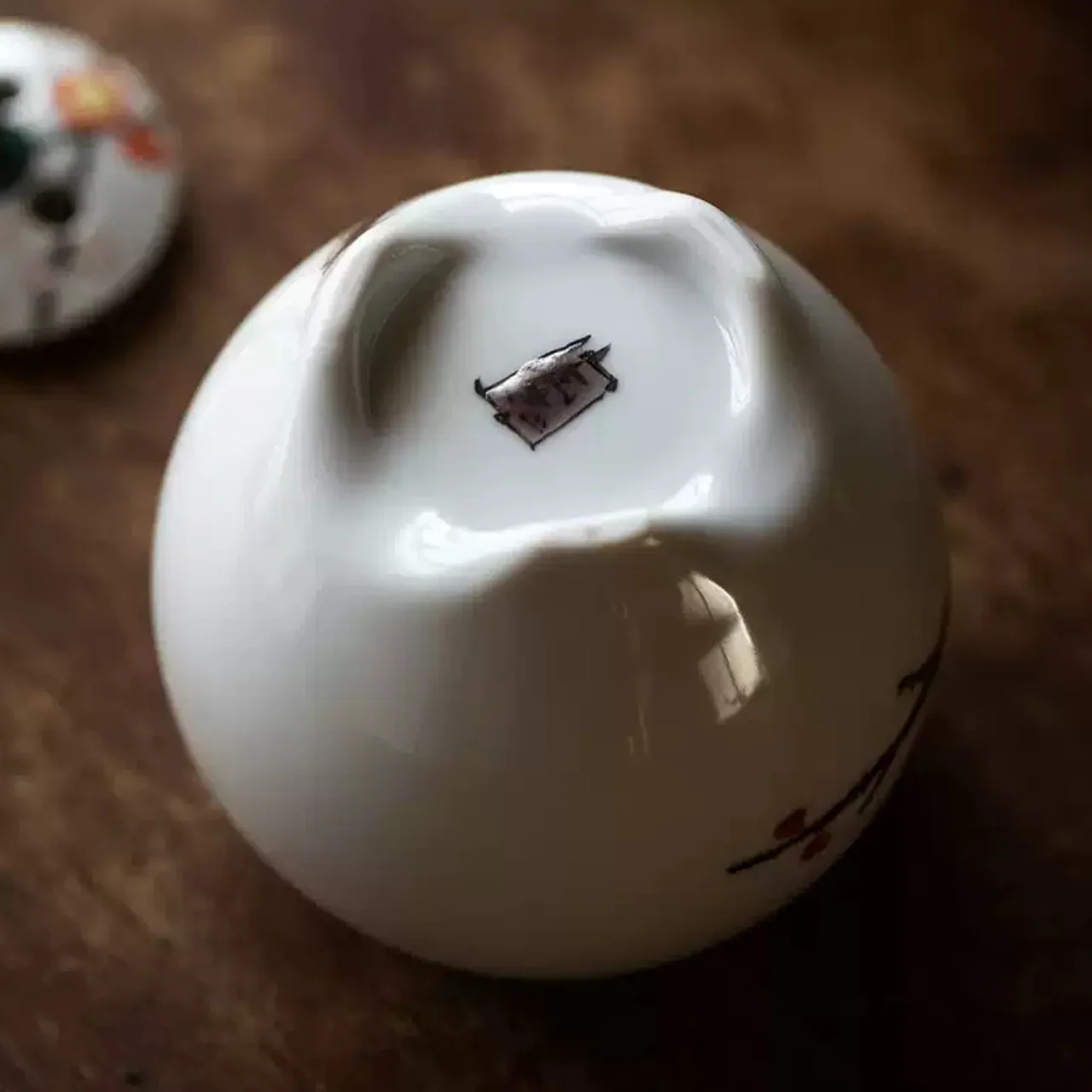 Kutani Ware Red Plum & Twin Sparrows Incense Burner – Hand-Painted by Nakamura Toshihito - Image 5
