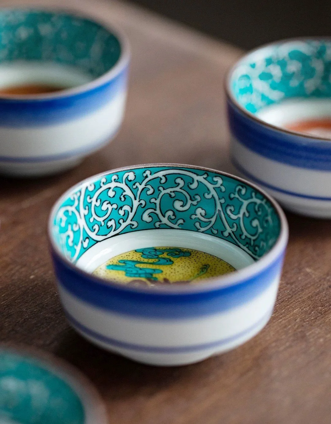 Kutani Ware Ukiyo-e Japanese Tea Cup Gift Set - Image 11