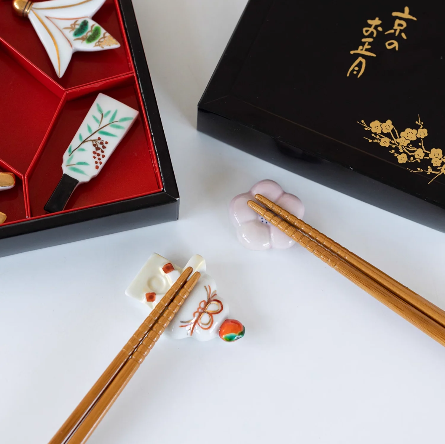 Kyoto Kiyomizu Ware Hand-Painted Vintage Chopstick Rest Gift Set - Image 7