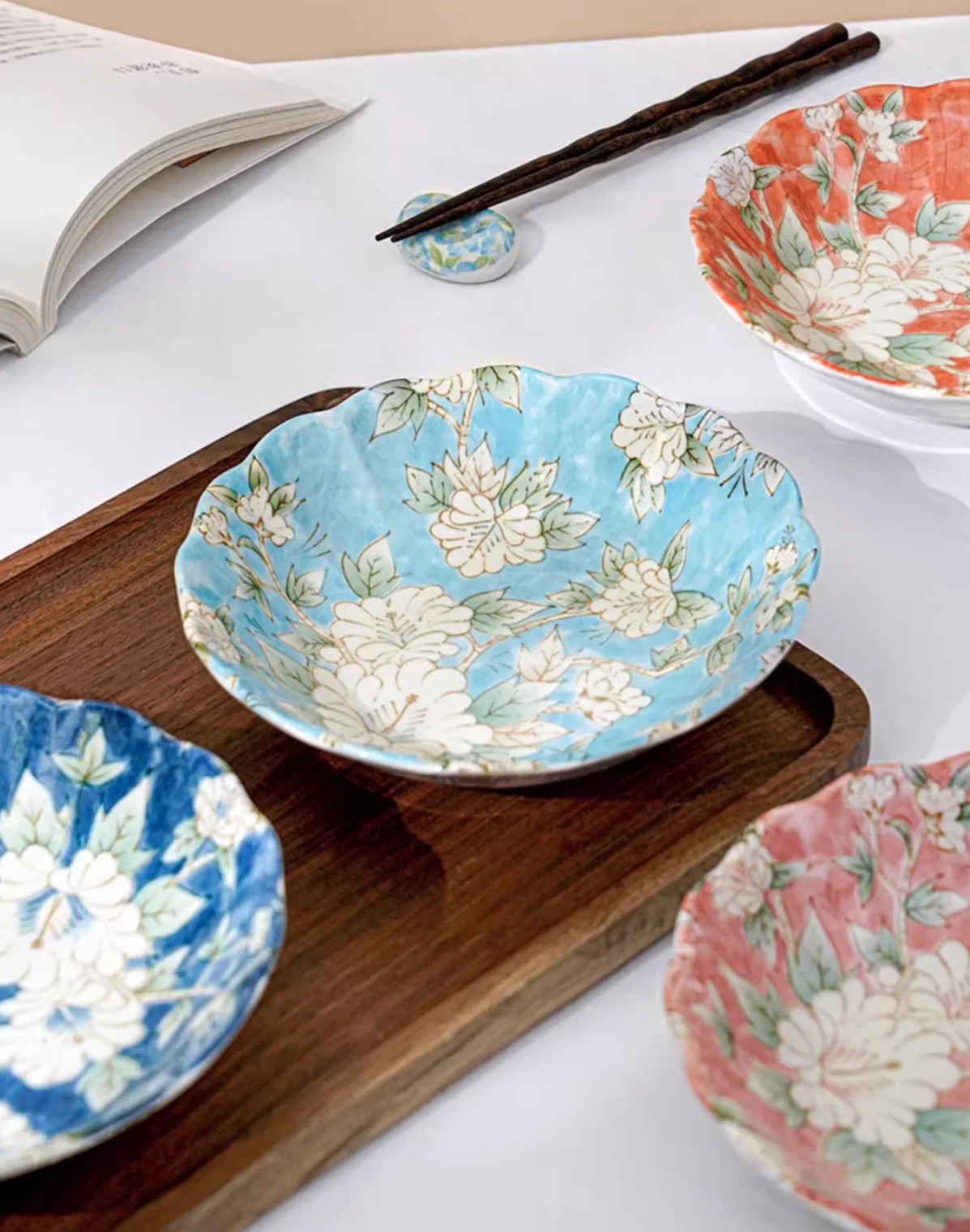 Mino Ware Hibiscus Flower Series Plate Gift Set - Image 7