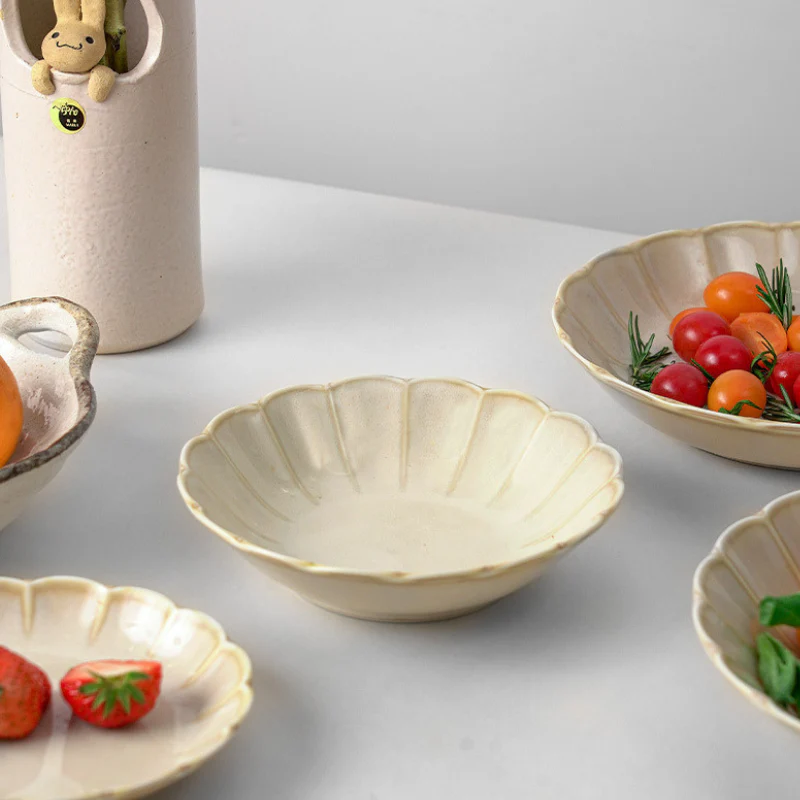 Mino Ware Retro Sweet White Glaze Plate - Image 4