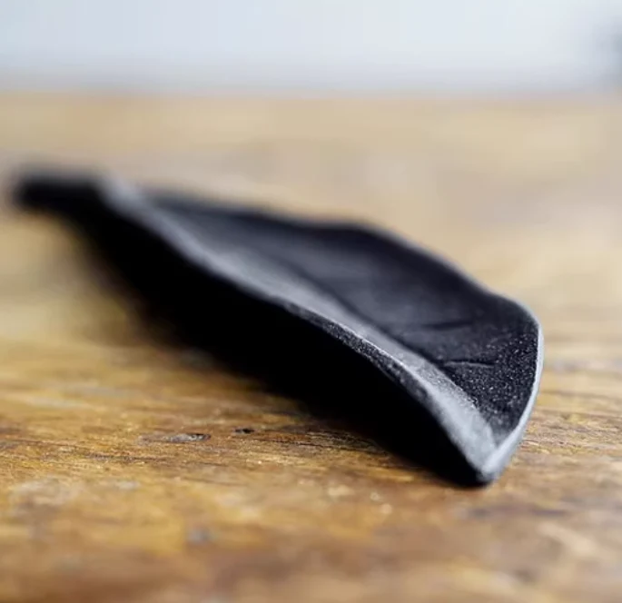 Nambu Tekki Cast Iron Incense Holder – Rock & Leaf Design - Image 7