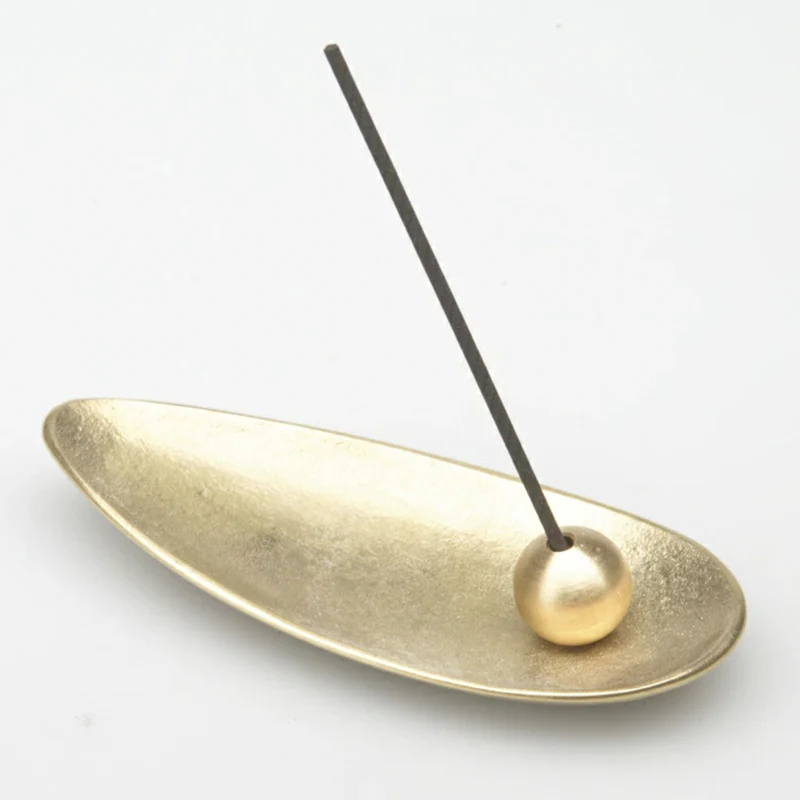 Nousaku Bamboo Leaf-Shaped Tin Incense Holder - Image 3
