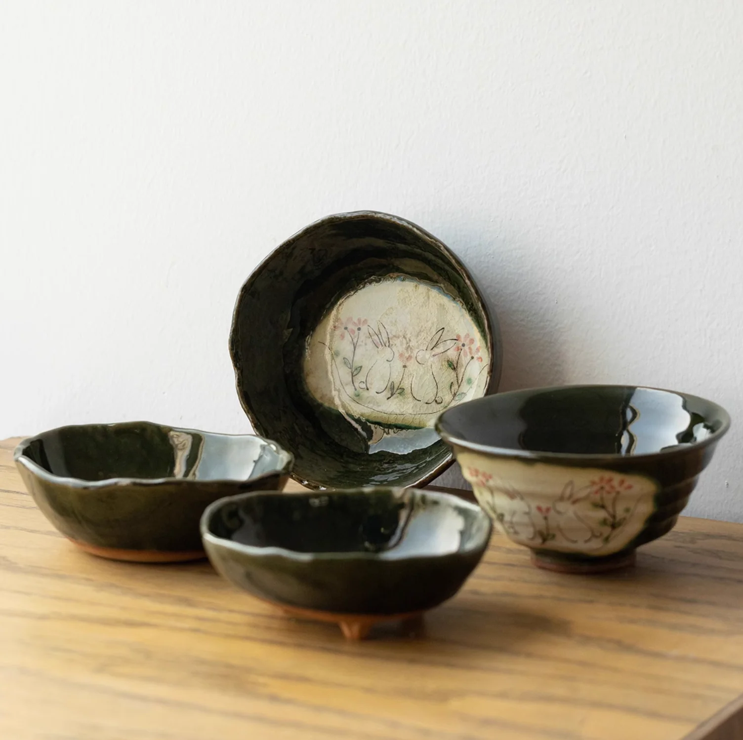 Seto Ware Hand-Painted Cute Rabbit Snack Bowl - Image 11