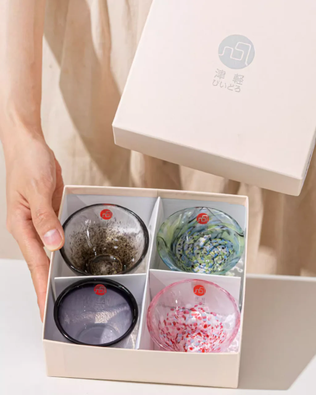 Tsugaru Vidro Handcrafted Colorful Glass Sake Cup Set - Image 7